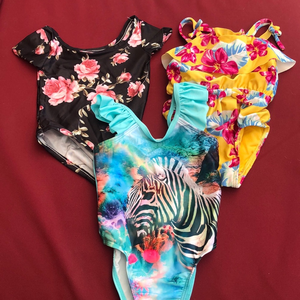 Bundle/ Lot of 3 One piece swimsuit!! Pool Ready! - Picture 1 of 7